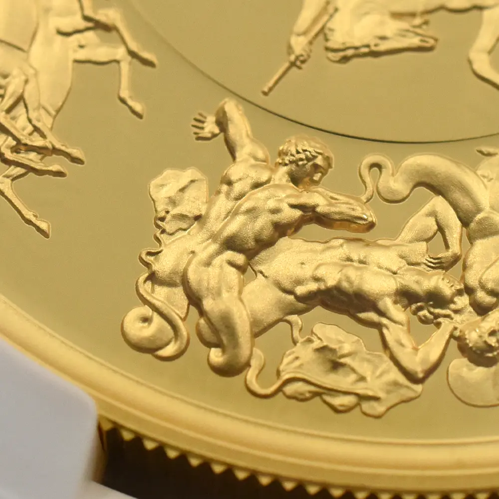 モダンコイン10：6709 イギリス 2025 チャールズ3世 ワーテルロー・メダル - 勝利 200ポンド2オンス金貨 ファーストリリース NGC PF70UC 箱付き