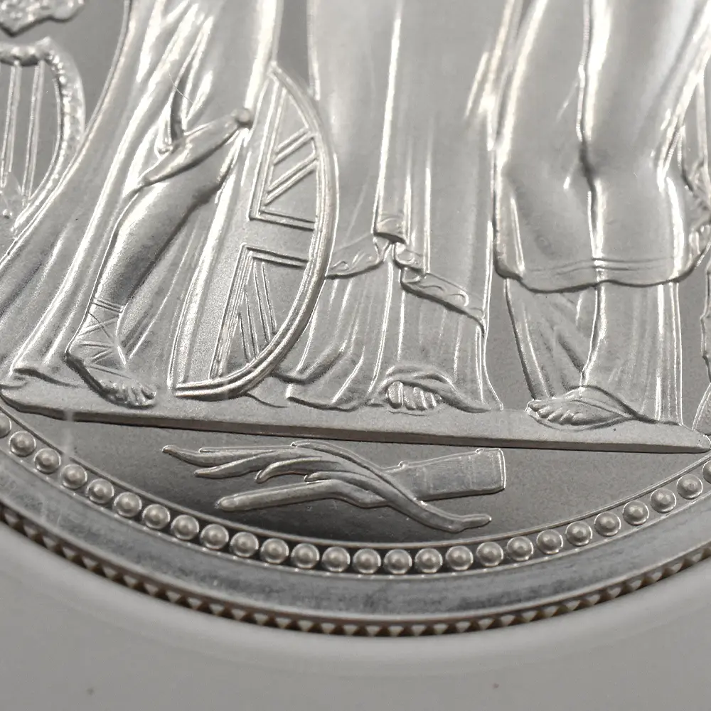 モダンコイン10：6789 イギリス 2020 エリザベス2世 スリーグレーセス 5ポンド2オンス銀貨 ファーストリリース NGC PF70UC 箱付き