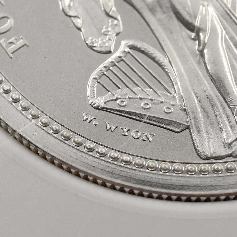 モダンコイン11：6789 イギリス 2020 エリザベス2世 スリーグレーセス 5ポンド2オンス銀貨 ファーストリリース NGC PF70UC 箱付き