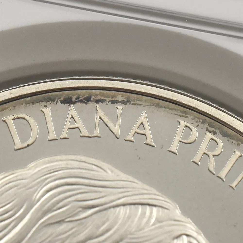 モダンコイン11：6791 イギリス 1999 エリザベス2世 ダイアナ妃追悼記念 5ポンド銀貨 NGC PF69UC 箱付き