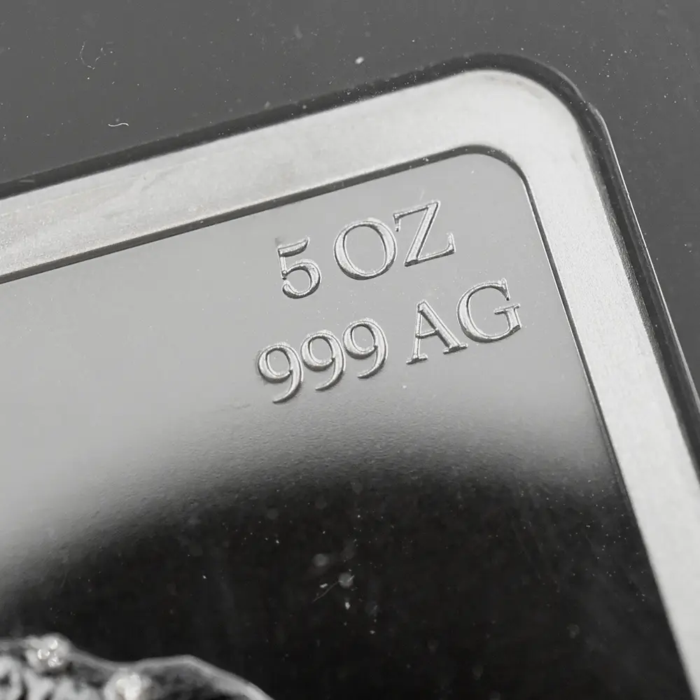 モダンコイン8：6671 ニウエ 2021 エリザベス2世 ダイアナ妃生誕60周年記念 ダイヤモンド仕様 10ドル5オンスプルーフ銀貨 未鑑定 箱付き