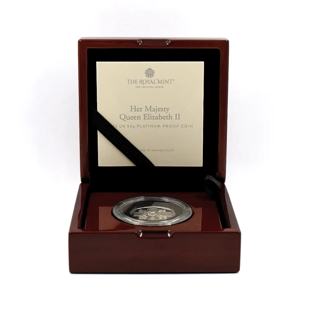 モダンコイン6：2213 イギリス 2022 チャールズ3世 エリザベス2世追悼記念 50ペンスプルーフプラチナ貨 未鑑定 箱付き