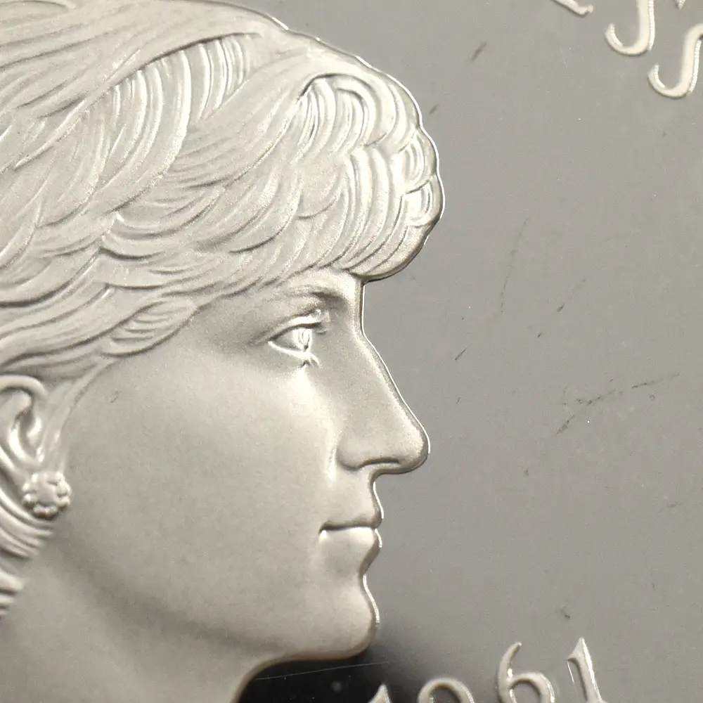 モダンコイン10：6792 イギリス 1999 エリザベス2世 ダイアナ妃追悼記念 5ポンド銀貨 NGC PF69UC 箱付き