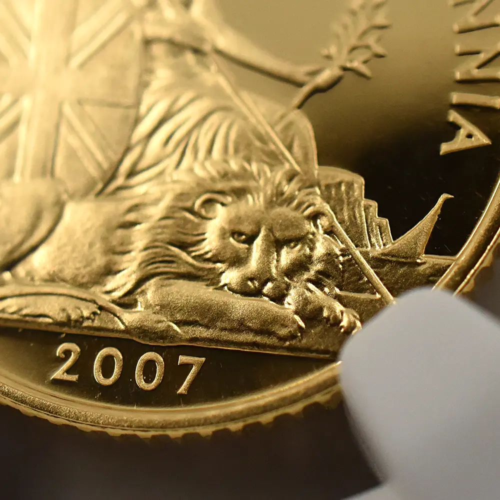 モダンコイン9:6808 イギリス 2007 エリザベス2世 ブリタニア 10ポンド1/10オンス金貨 NGC PF69UC