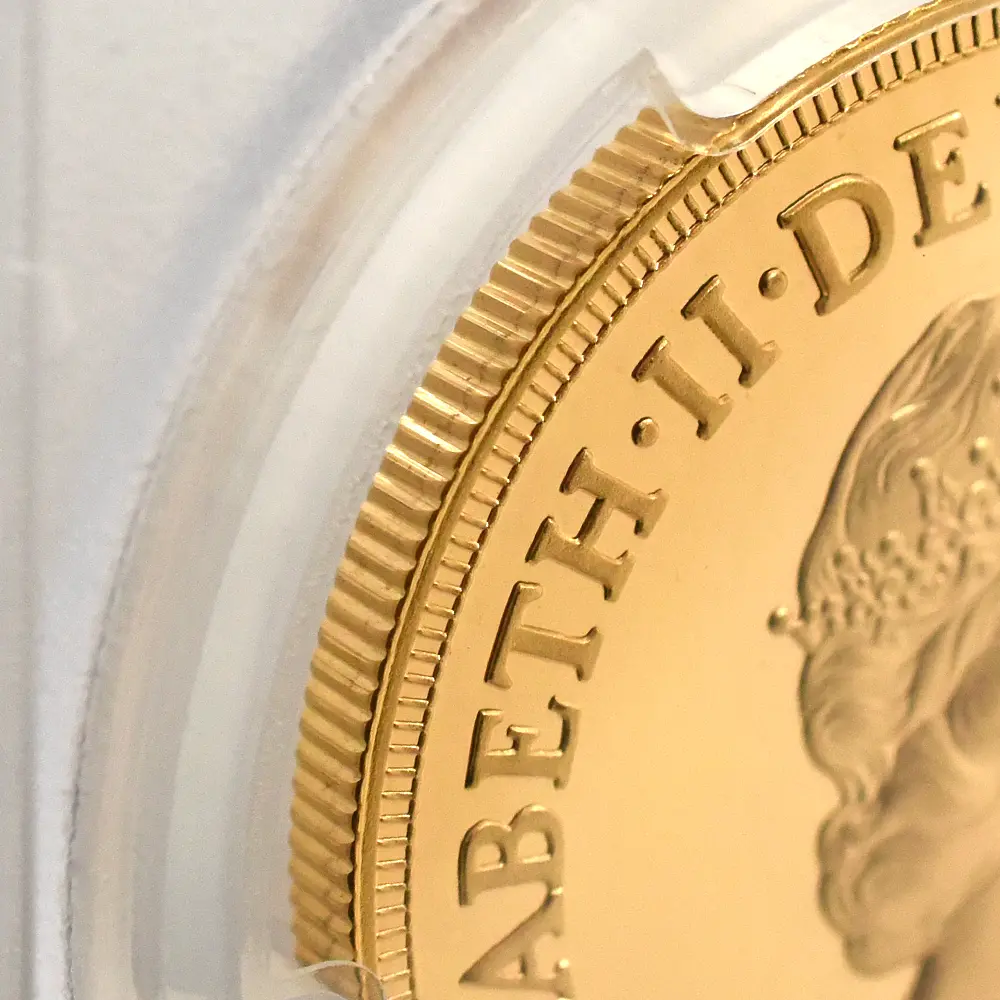 モダンコイン13:6798 イギリス 1981 エリザベス2世 ヤングエリザベス 聖ジョージ竜退治 5ポンド金貨 PCGS PR69DC S-4201