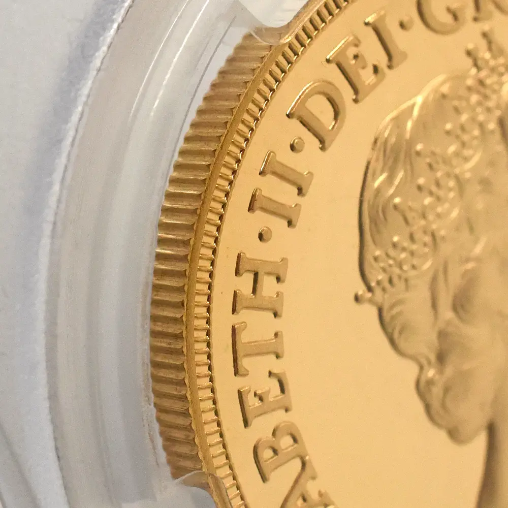 モダンコイン13:6799 イギリス 1981 エリザベス2世 ヤングエリザベス 聖ジョージ竜退治 5ポンド金貨 PCGS PR69DC S-4201