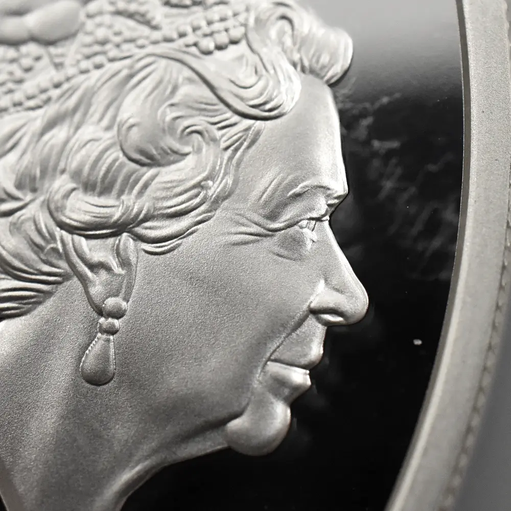 モダンコイン9：6824 イギリス 2015 エリザベス2世 最長在位記念 10ポンド5オンス銀貨 ファースト500ストラック NGC PF70UC 説明書・COA付き