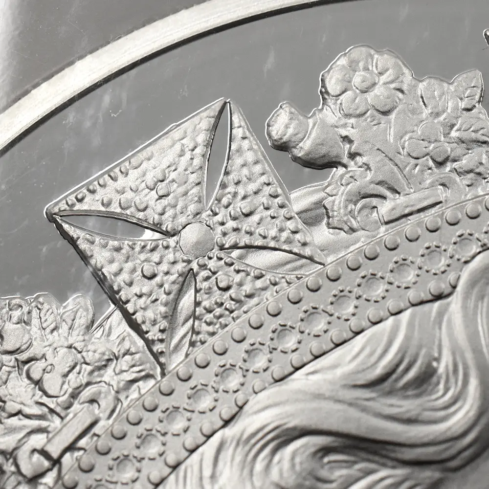 モダンコイン11：6824 イギリス 2015 エリザベス2世 最長在位記念 10ポンド5オンス銀貨 ファースト500ストラック NGC PF70UC 説明書・COA付き