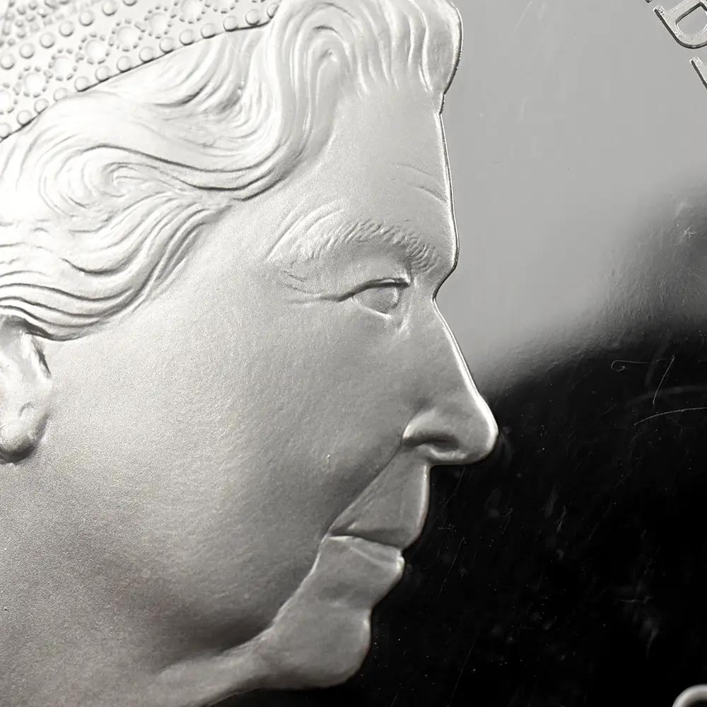 モダンコイン12：6824 イギリス 2015 エリザベス2世 最長在位記念 10ポンド5オンス銀貨 ファースト500ストラック NGC PF70UC 説明書・COA付き