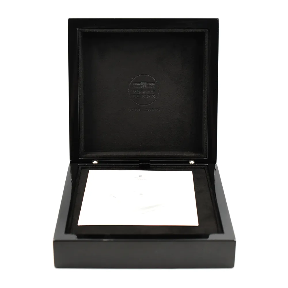 モダンコイン5:6762 フランス 2025 『ピーナッツ』 75周年記念 スヌーピー 200ユーロ 1オンス スヌーピー型プルーフ金貨 未鑑定 箱付き