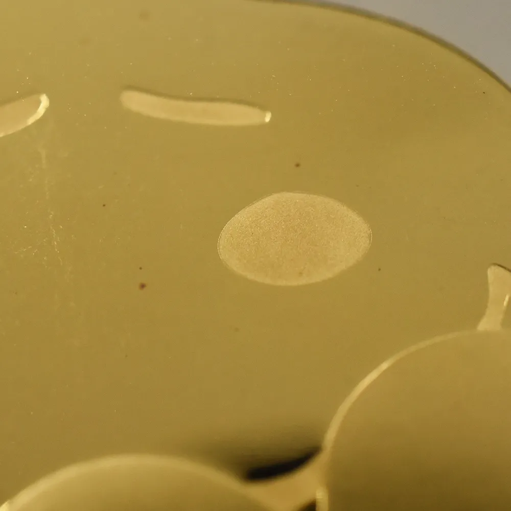 モダンコイン7:6762 フランス 2025 『ピーナッツ』 75周年記念 スヌーピー 200ユーロ 1オンス スヌーピー型プルーフ金貨 未鑑定 箱付き