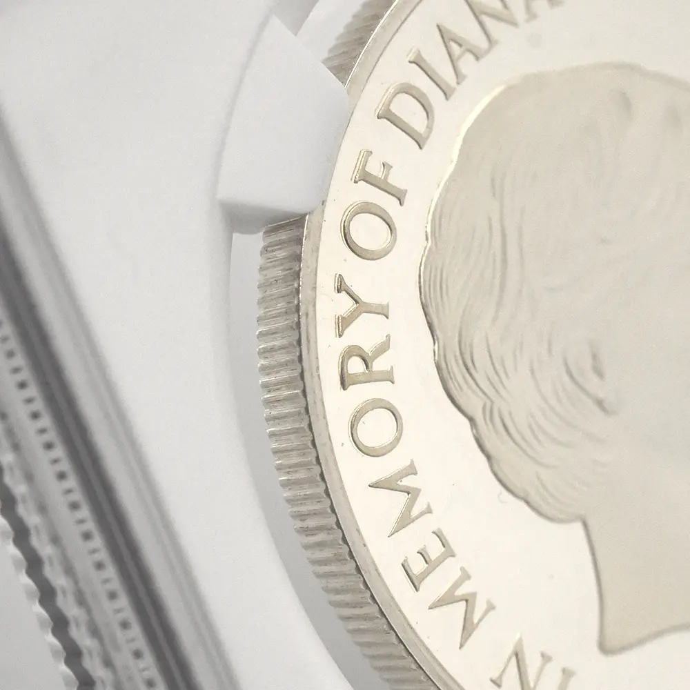 モダンコイン16：6836 イギリス 1999 エリザベス2世 ダイアナ妃追悼記念 5ポンド銀貨 NGC PF69UC 箱付き