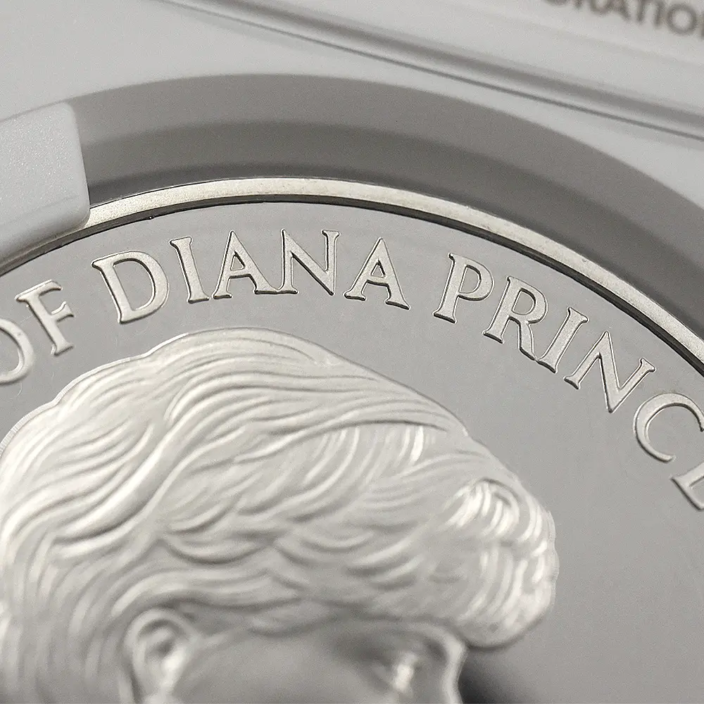 モダンコイン11：6839 イギリス 1999 エリザベス2世 ダイアナ妃追悼記念 5ポンド銀貨 NGC PF69UC 箱付き