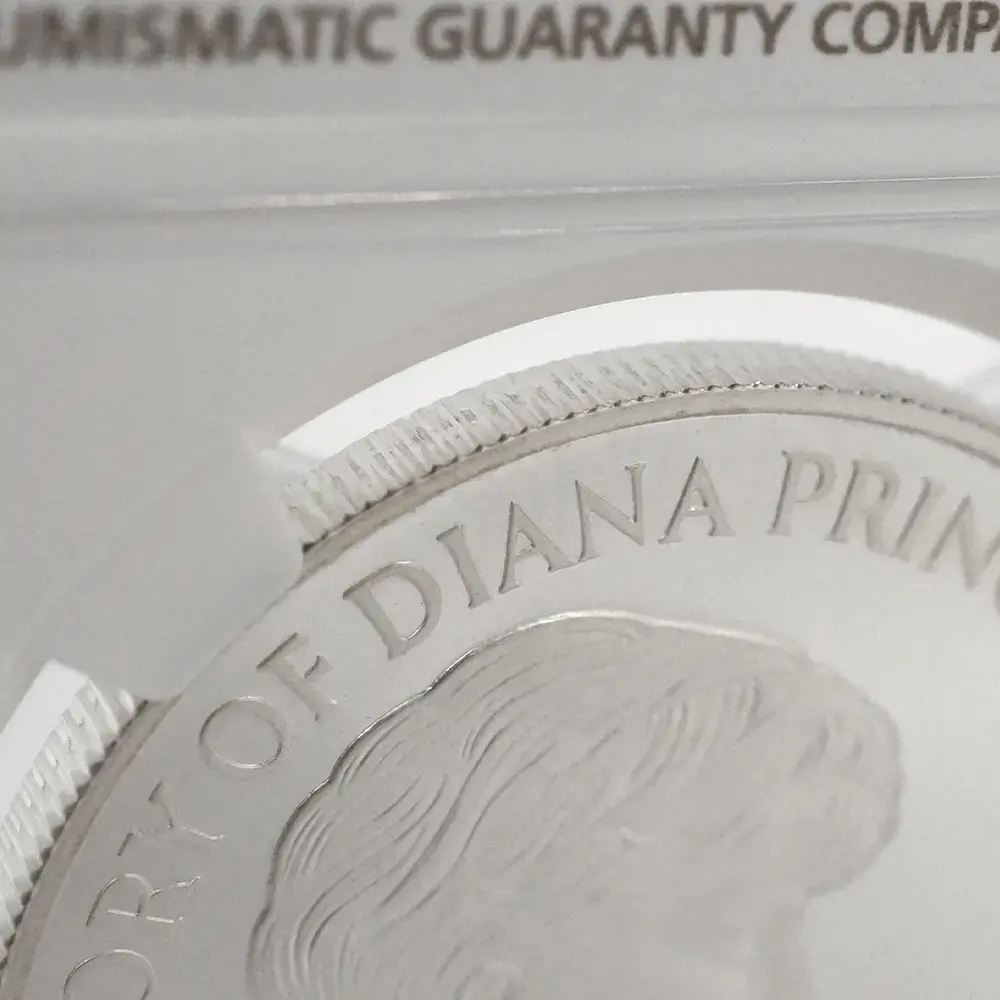モダンコイン16：6839 イギリス 1999 エリザベス2世 ダイアナ妃追悼記念 5ポンド銀貨 NGC PF69UC 箱付き