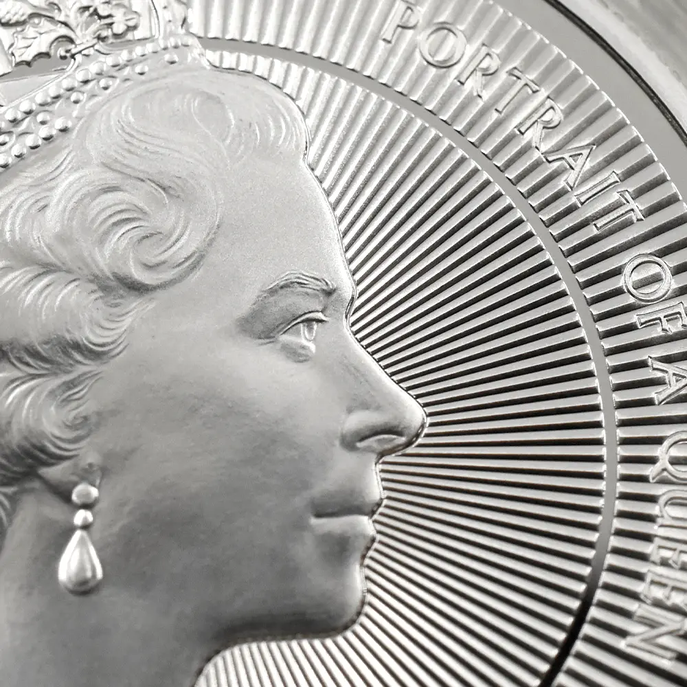 モダンコイン7：6609 イギリス 2026 チャールズ3世 エリザベス2世のコイン肖像シリーズ 第三弾 ミドルエリザベス 5ポンドプルーフピェフォー銀貨 未鑑定 箱付き