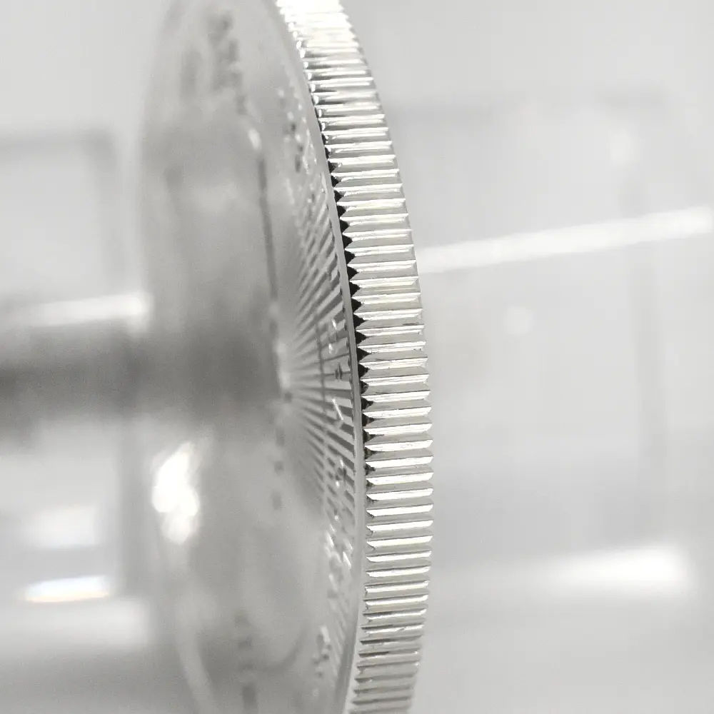 モダンコイン13：6608 イギリス 2026 チャールズ3世 エリザベス2世のコイン肖像シリーズ 第三弾 ミドルエリザベス 5ポンドプルーフ銀貨 未鑑定 箱付き