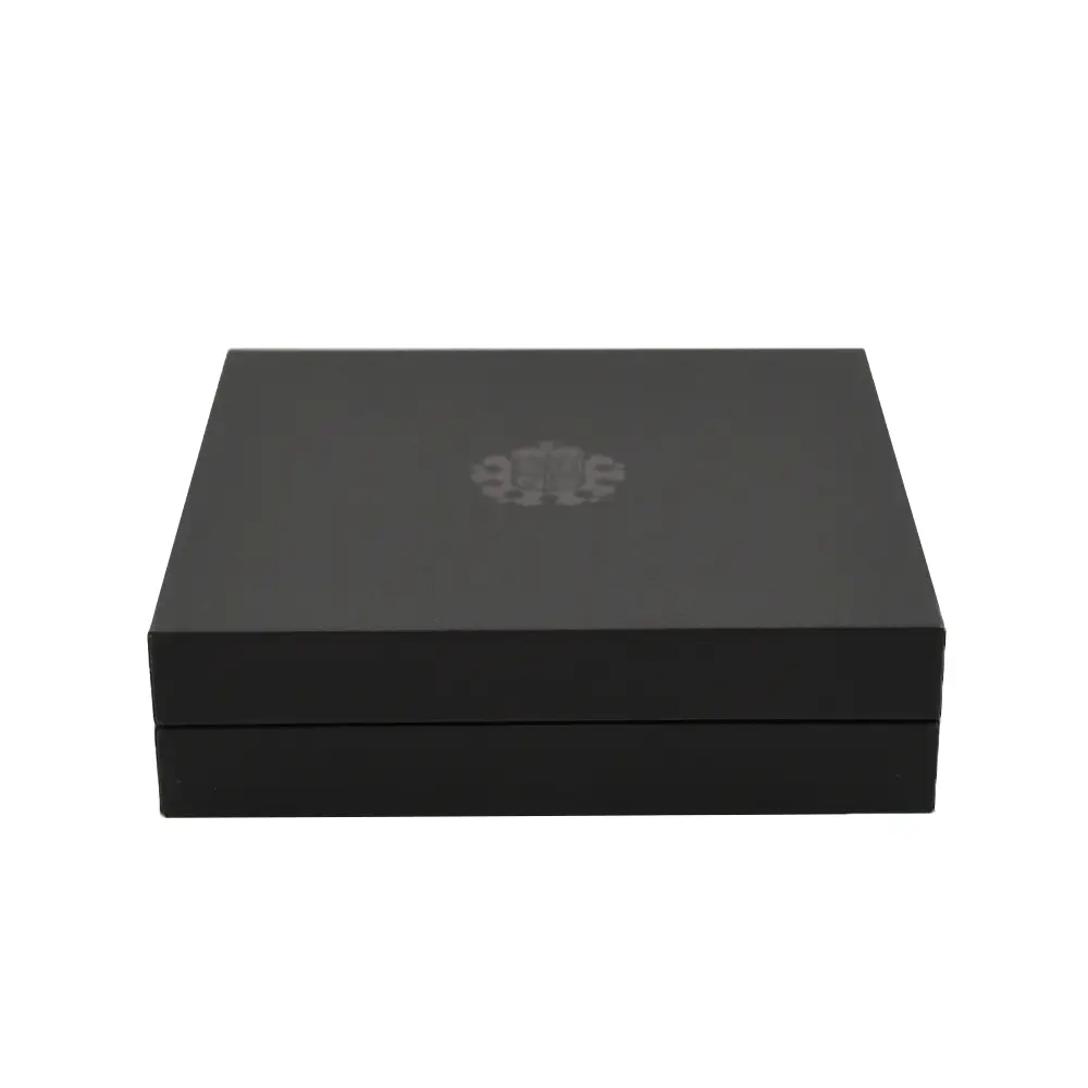 モダンコイン5：6608 イギリス 2026 チャールズ3世 エリザベス2世のコイン肖像シリーズ 第三弾 ミドルエリザベス 5ポンドプルーフ銀貨 未鑑定 箱付き