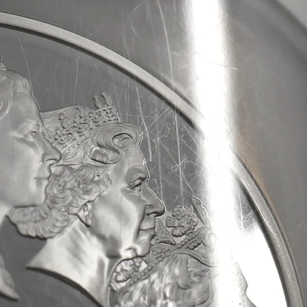 モダンコイン13：6862 イギリス 2015 エリザベス2世 最長在位記念 10ポンド5オンス銀貨 ファースト500ストラック NGC PF70UC