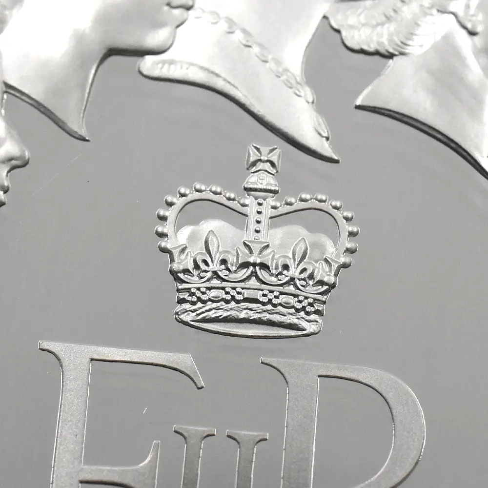 モダンコイン8:6863 イギリス 2015 エリザベス2世 最長在位記念 10ポンド5オンス銀貨 ファースト500ストラック NGC PF70UC 箱付き