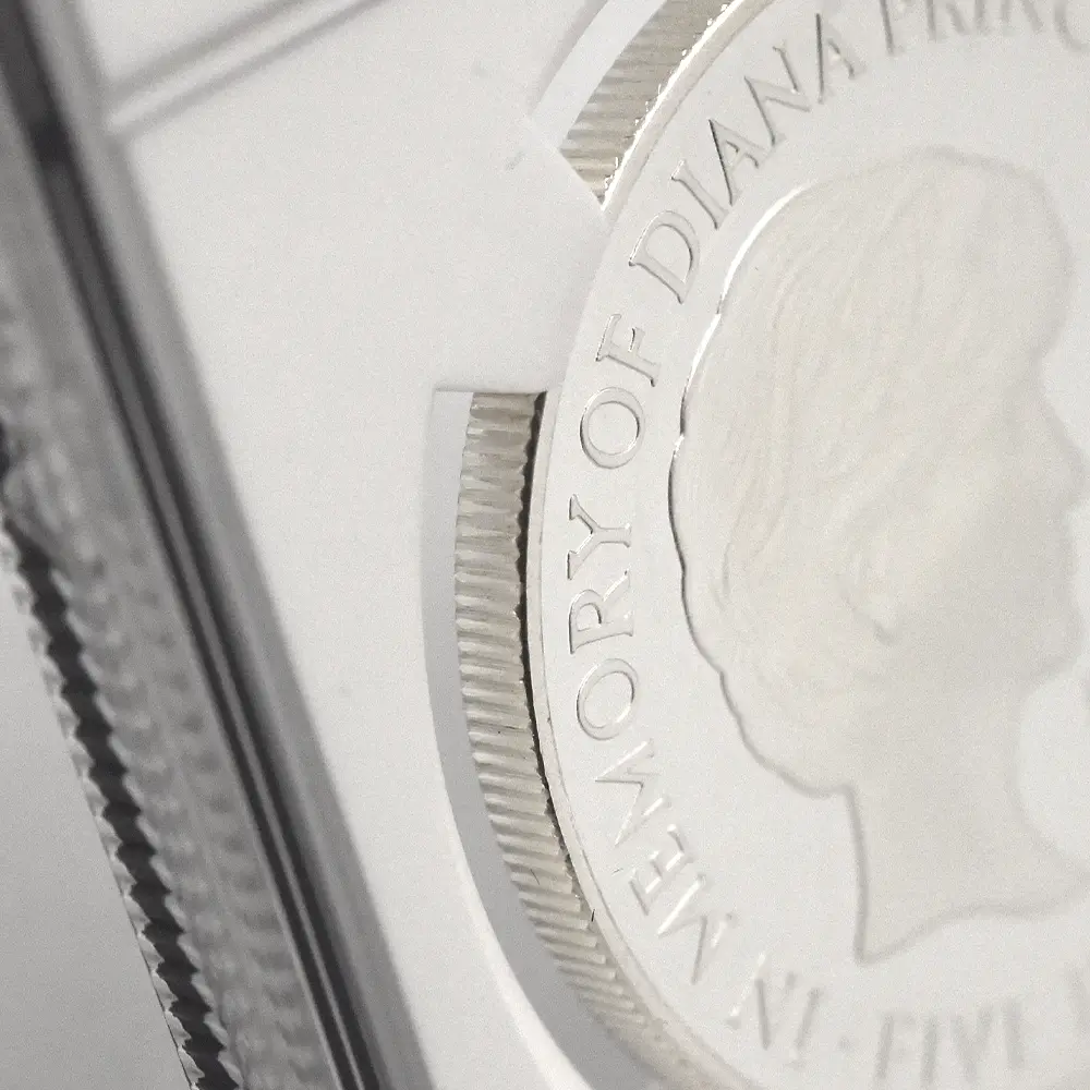 モダンコイン16:6865 イギリス 1999 エリザベス2世 ダイアナ妃追悼記念 5ポンド銀貨 NGC PF69UC 箱付き