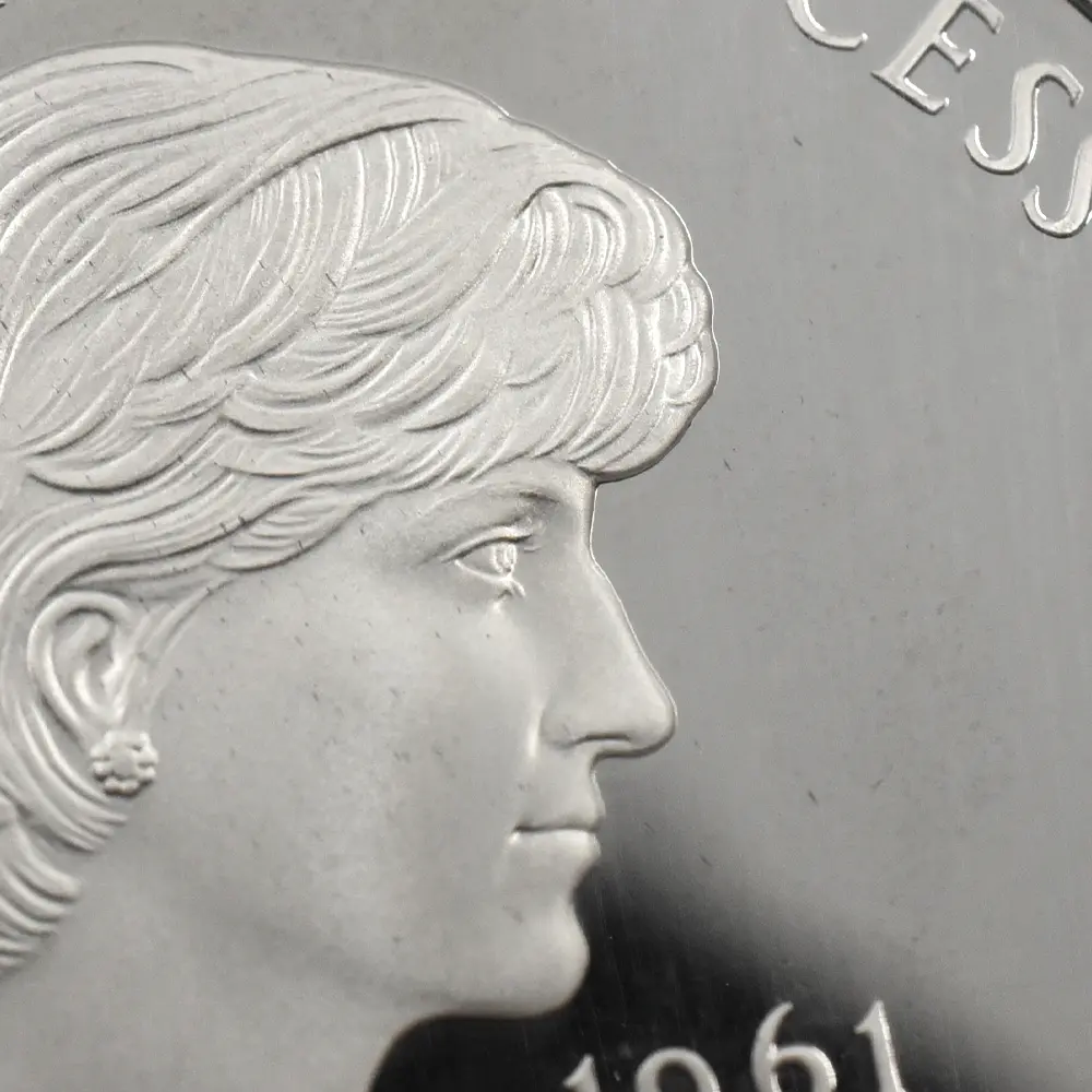 モダンコイン7:6867 イギリス 1999 エリザベス2世 ダイアナ妃追悼記念 5ポンド銀貨 NGC PF69UC