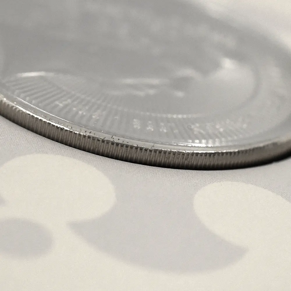 モダンコイン12：6782 イギリス 2026 チャールズ3世 エリザベス2世のコイン肖像シリーズ 第四弾 5ポンドBU白銅貨 未鑑定 パッケージ付き