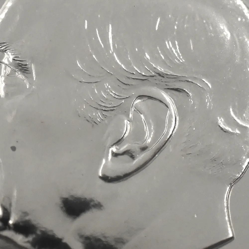 モダンコイン11：6782 イギリス 2026 チャールズ3世 エリザベス2世のコイン肖像シリーズ 第四弾 5ポンドBU白銅貨 未鑑定 パッケージ付き