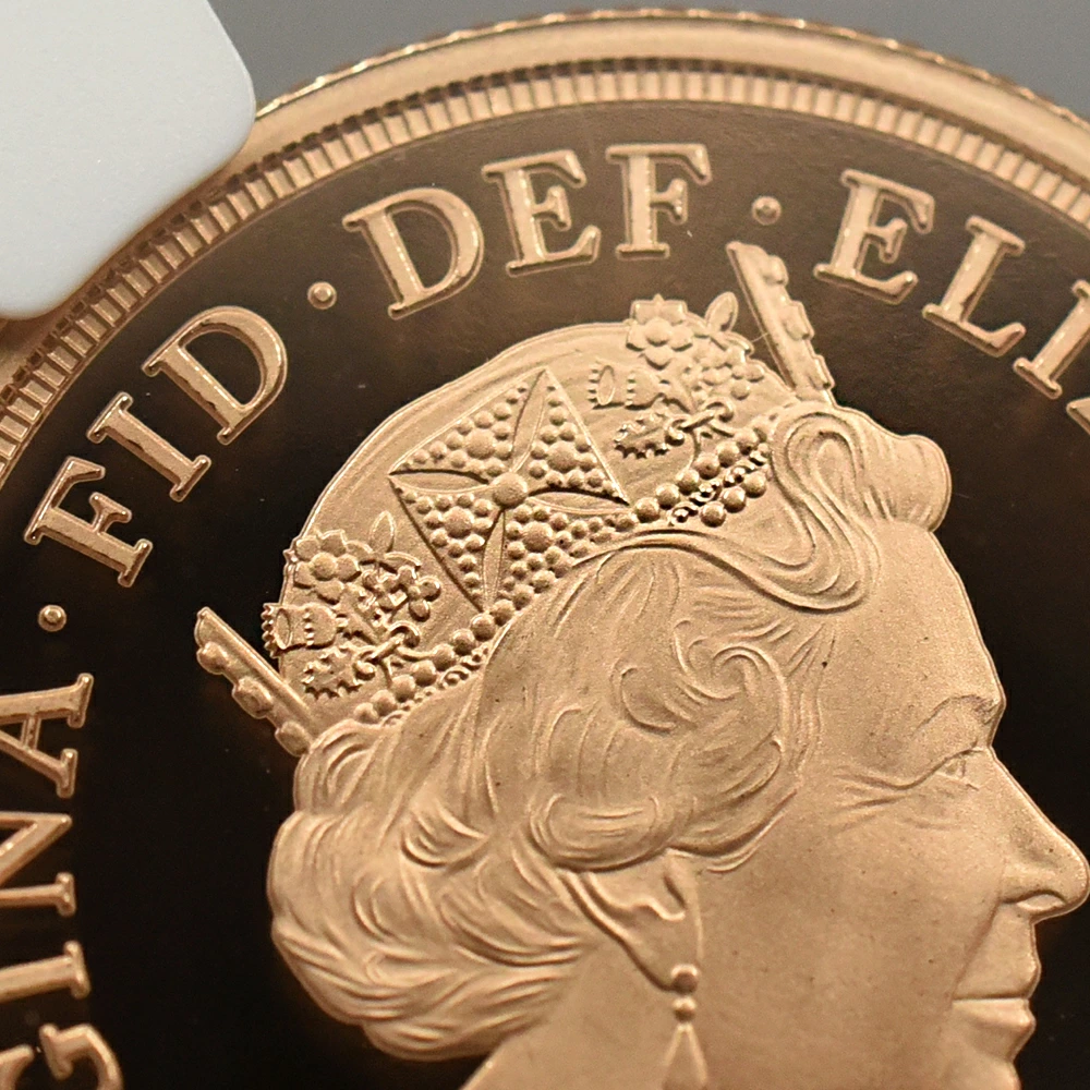 モダンコイン13：2362 2022 エリザベス2世 即位70周年記念プラチナジュビリー 特別発行ソブリン金貨 NGC PF70UC 箱付き