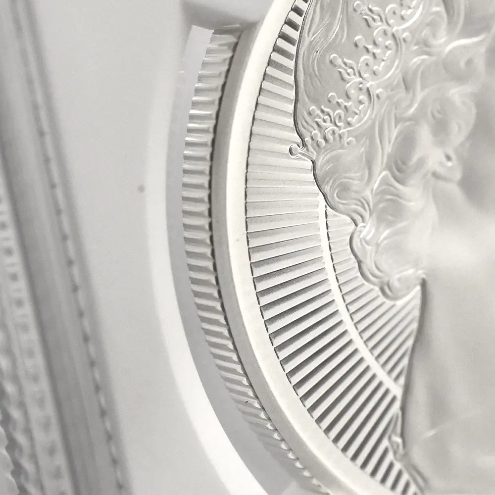 モダンコイン16:6879 イギリス 2026 チャールズ3世 エリザベス2世のコイン肖像シリーズ 第二弾 ヤングエリザベス 5ポンドプルーフ銀貨 発行即日鑑定品 NGC PF70UC 箱付き