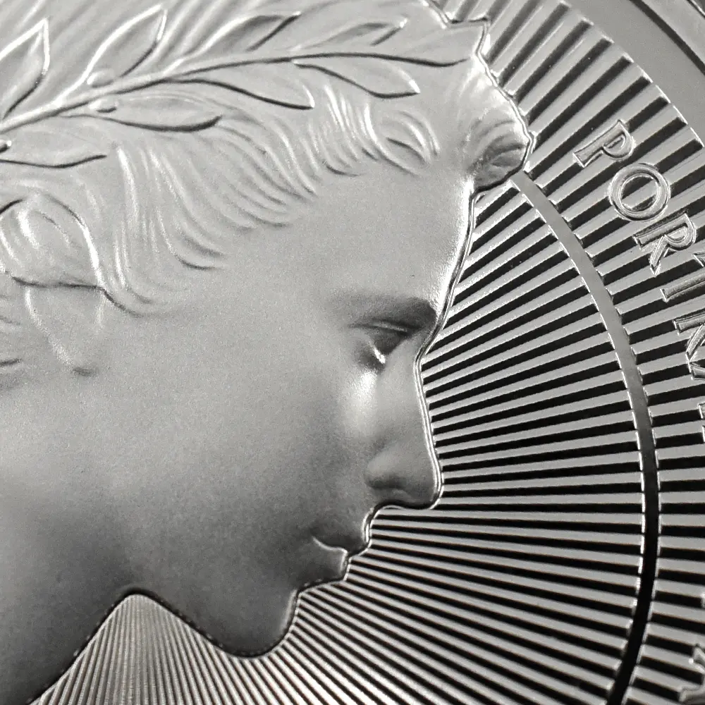 モダンコイン9：6944 イギリス 2026 チャールズ3世 エリザベス2世のコイン肖像シリーズ 第一弾 ヤングヤングエリザベス 5ポンド銀貨  NGC PF67UC チャールズ3世ラベル 箱付き