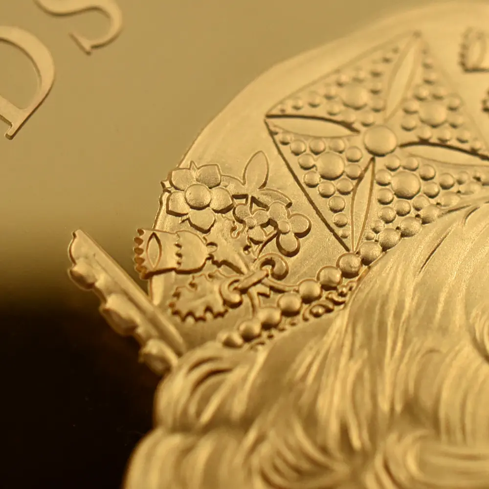 モダンコイン14：6951 イギリス 2020 エリザベス2世 スリーグレーセス 200ポンド2オンス金貨 ファーストリリース NGC PF70UC 箱付き