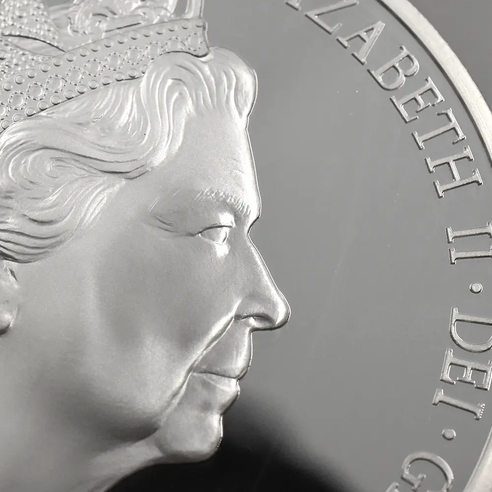 モダンコイン9：6955 イギリス 2015 エリザベス2世 最長在位記念 10ポンド5オンス銀貨 ファースト500ストラック NGC PF70UC 付属品付き