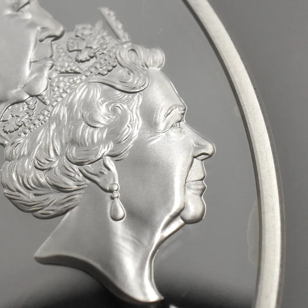 モダンコイン9：6956 イギリス 2015 エリザベス2世 最長在位記念 10ポンド5オンス銀貨 ファースト500ストラック NGC PF70UC 付属品付き