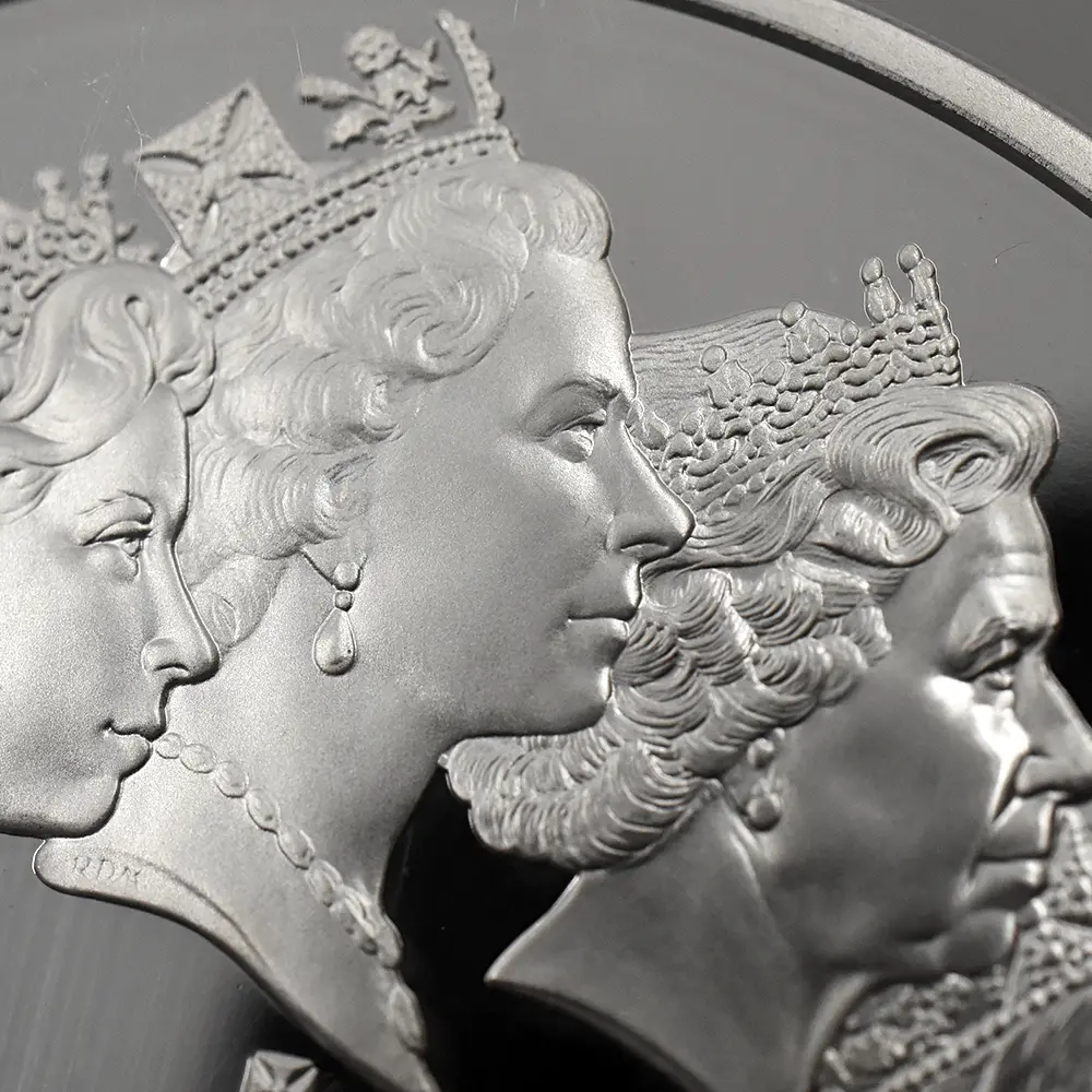 モダンコイン8:7000 イギリス 2015 エリザベス2世 最長在位記念 10ポンド5オンス銀貨 ファースト500ストラック NGC GEMPF 付属品付き