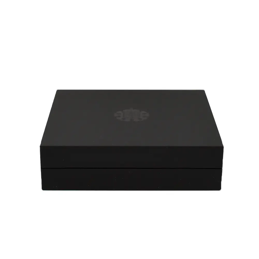 モダンコイン8：6969 イギリス 2026 チャールズ3世 エリザベス2世のコイン肖像シリーズ 第三弾 ミドルエリザベス 5ポンドプルーフ銀貨 発行即日鑑定品 NGC PF70UC 箱付き