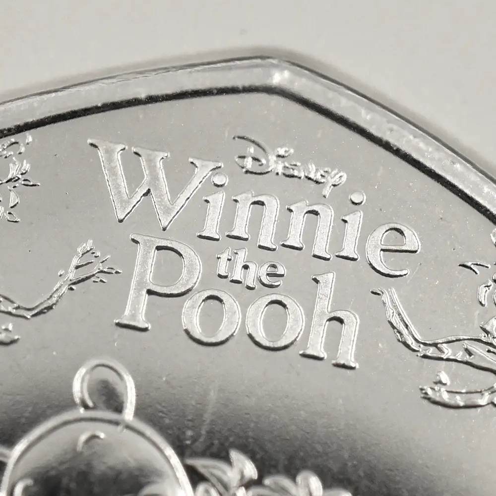 モダンコイン6：6876 イギリス 2026 チャールズ3世 くまのプーさん100周年記念 50ペンスBU白銅貨 未鑑定 パッケージ付き