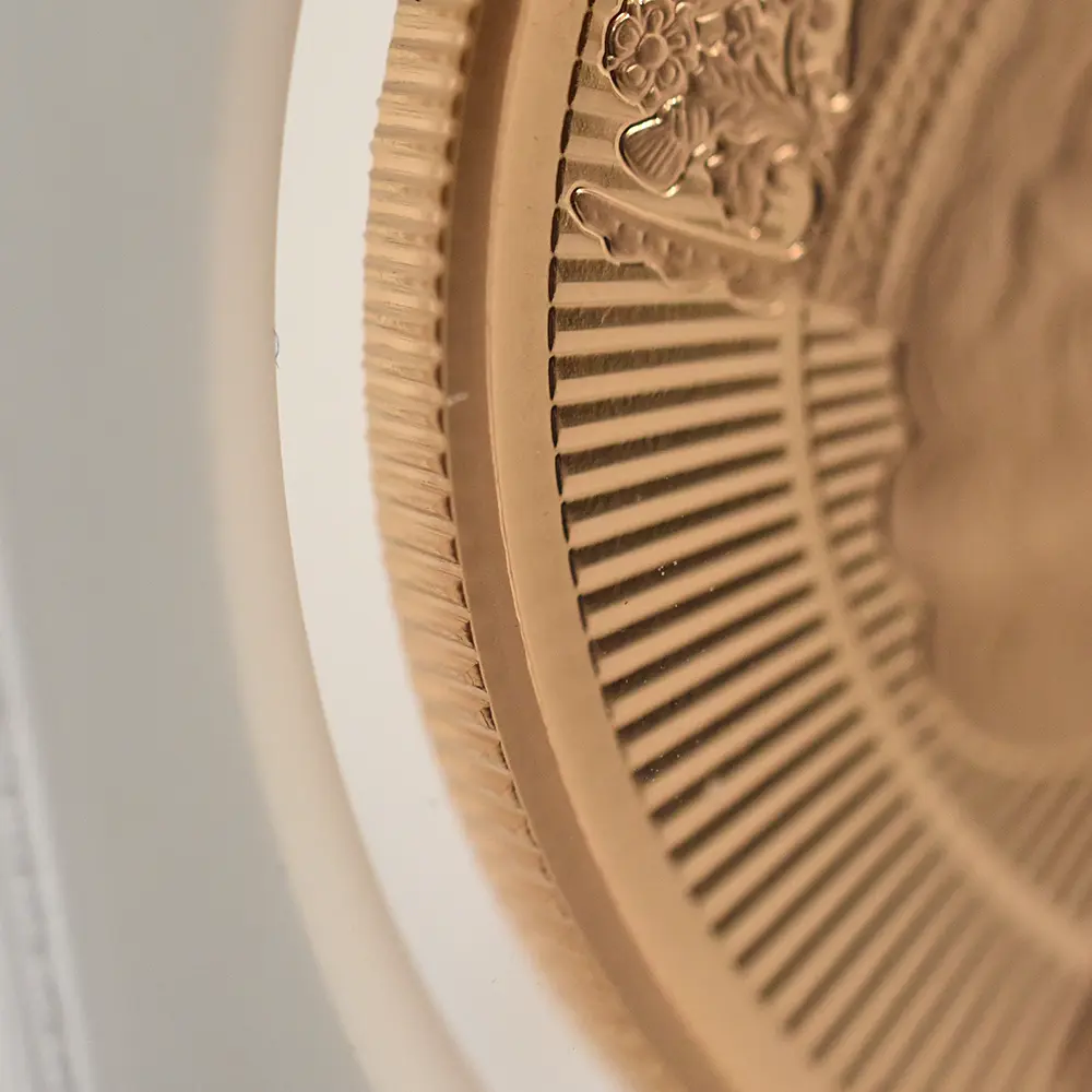 モダンコイン16：7014 イギリス 2026 チャールズ3世 エリザベス2世のコイン肖像シリーズ 第三弾 ミドルエリザベス 5ポンド金貨 発行即日鑑定品 NGC PF70UC 箱付き