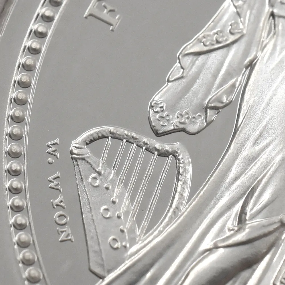 モダンコイン11：7026 イギリス 2020 エリザベス2世 スリーグレーセス 5ポンド2オンス銀貨 NGC PF70UC エリザベス2世ラベル 箱付き