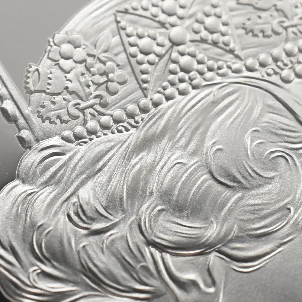 モダンコイン13：7026 イギリス 2020 エリザベス2世 スリーグレーセス 5ポンド2オンス銀貨 NGC PF70UC エリザベス2世ラベル 箱付き