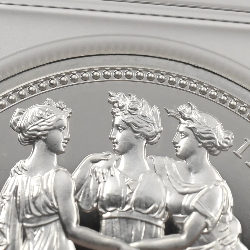 モダンコイン6:7028 イギリス 2020 エリザベス2世 スリーグレーセス 5ポンド2オンス銀貨 ファーストリリース NGC PF70UC