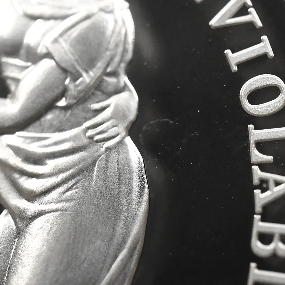 モダンコイン8:7028 イギリス 2020 エリザベス2世 スリーグレーセス 5ポンド2オンス銀貨 ファーストリリース NGC PF70UC