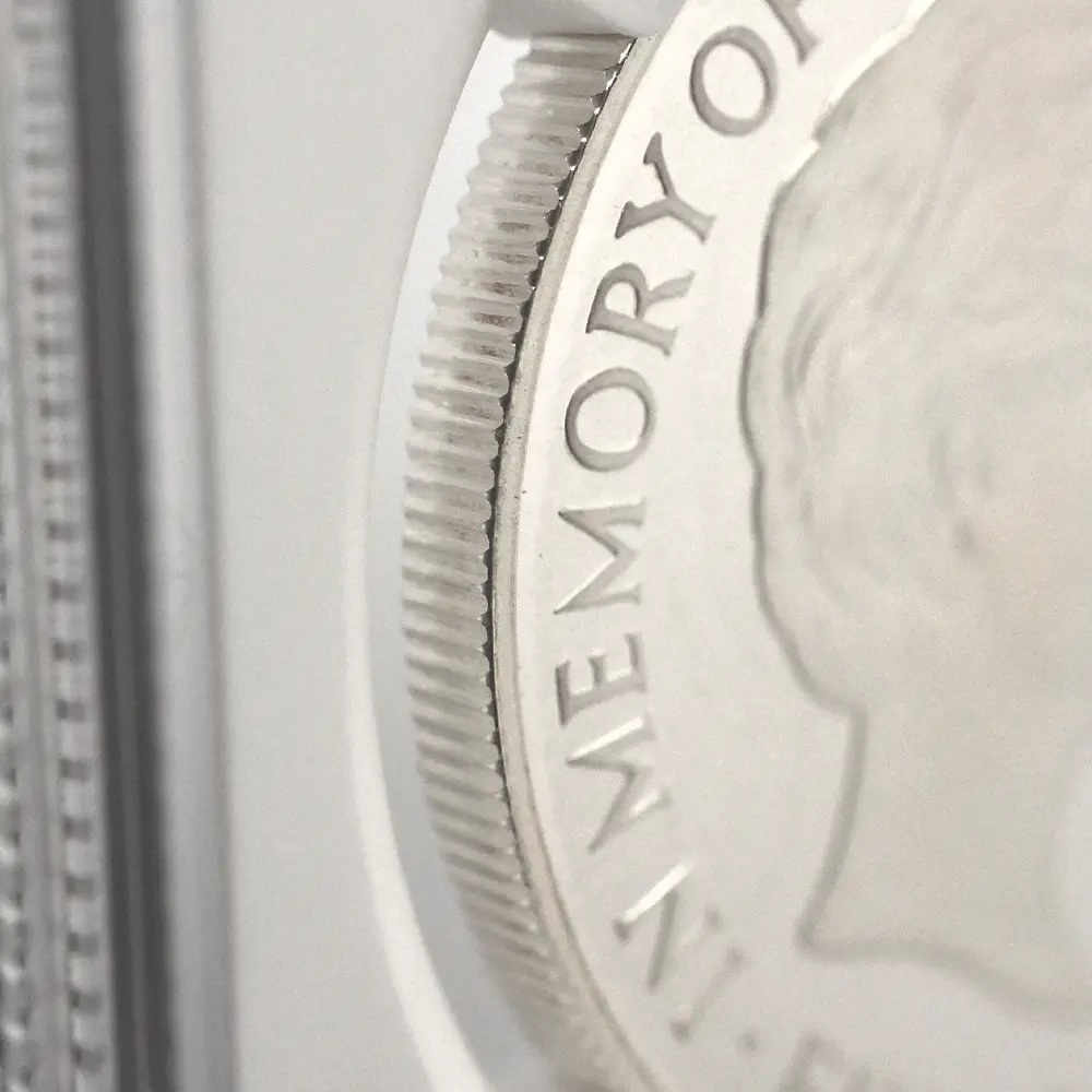 モダンコイン16：7044 イギリス 1999 エリザベス2世 ダイアナ妃追悼記念 5ポンド銀貨 NGC PF69UC 箱付き