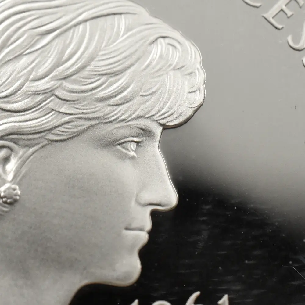 モダンコイン7：7051 イギリス 1999 エリザベス2世 ダイアナ妃追悼記念 5ポンド銀貨 NGC PF69UC