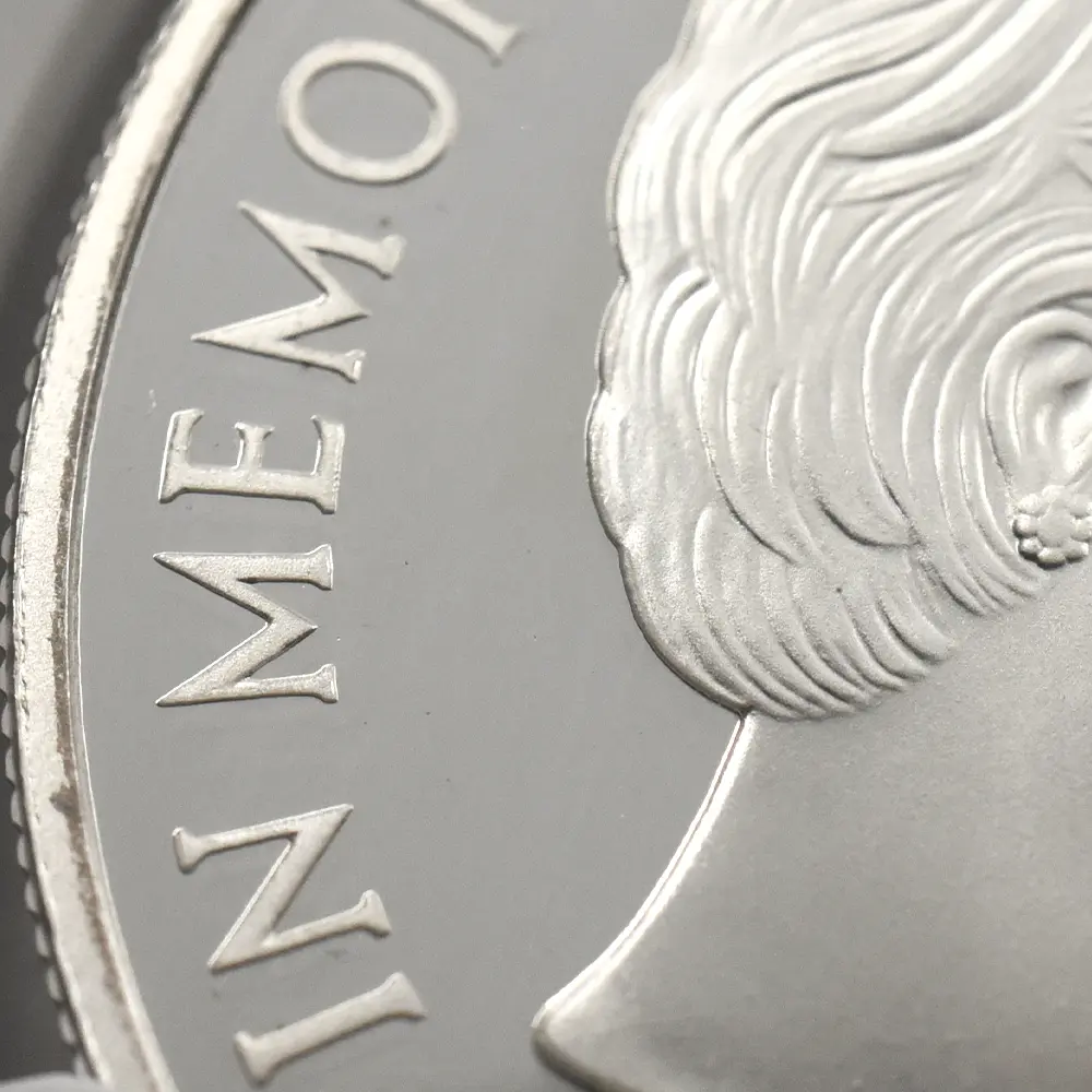 モダンコイン8：7053 イギリス 1999 エリザベス2世 ダイアナ妃追悼記念 5ポンド銀貨 NGC PF69UC