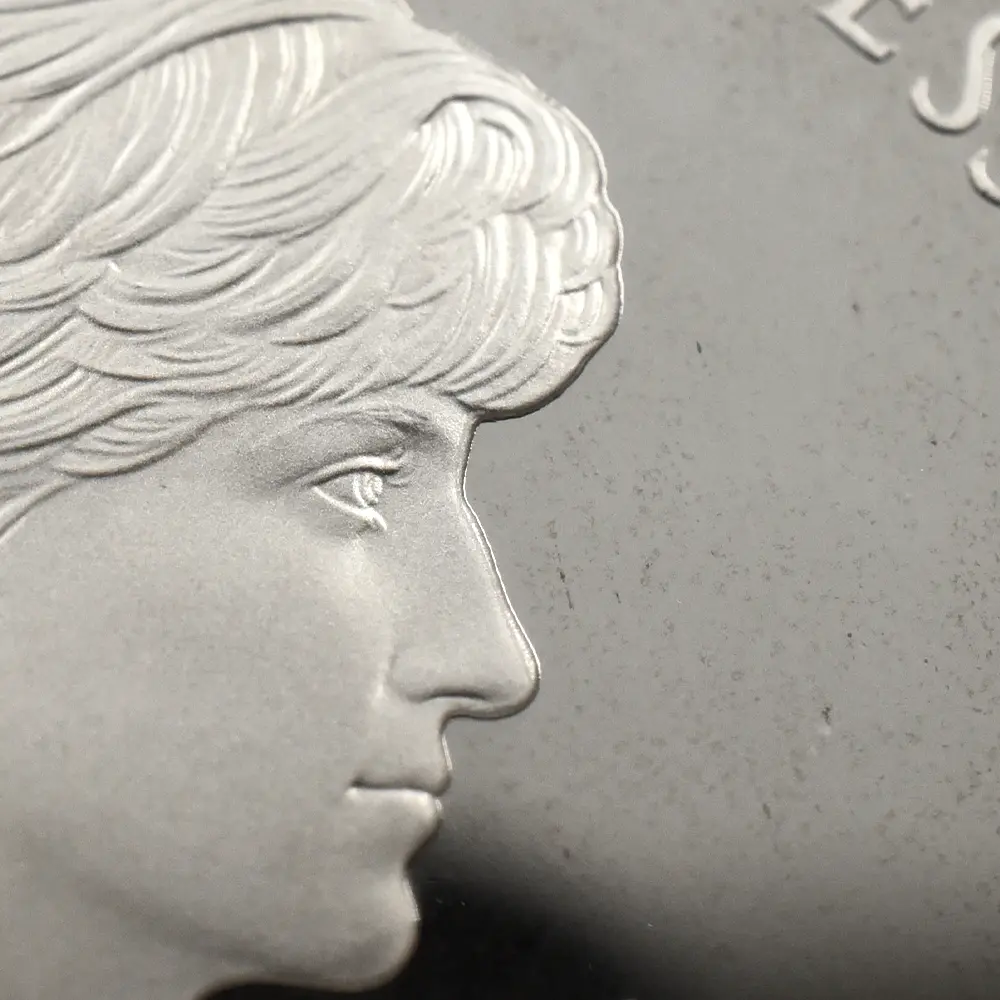 モダンコイン7：7054 イギリス 1999 エリザベス2世 ダイアナ妃追悼記念 5ポンド銀貨 NGC PF69UC