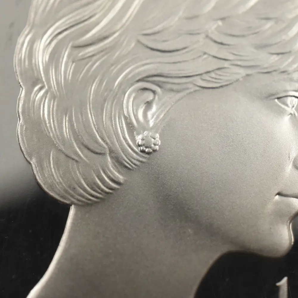 モダンコイン11:7097 1999 エリザベス2世 ダイアナ妃追悼記念 5ポンド銀貨 NGC PF69UC 箱付き