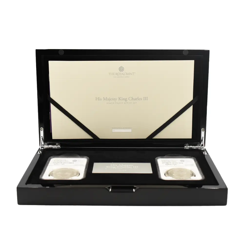 モダンコイン12：7099 イギリス 2023 チャールズ3世 「第1肖像」発行記念 2ポンド1オンス銀貨2枚セット マーティン・ジェニングス氏直筆サイン入り NGC PF70UC 箱付き