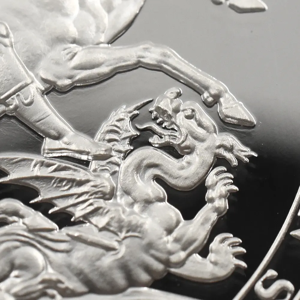 モダンコイン11:7098 イギリス 2024 チャールズ3世 ピストルッチ作聖ジョージ竜退治 5ポンド2オンスプルーフ銀貨 ファーストリリース NGC PF70UC 箱付き