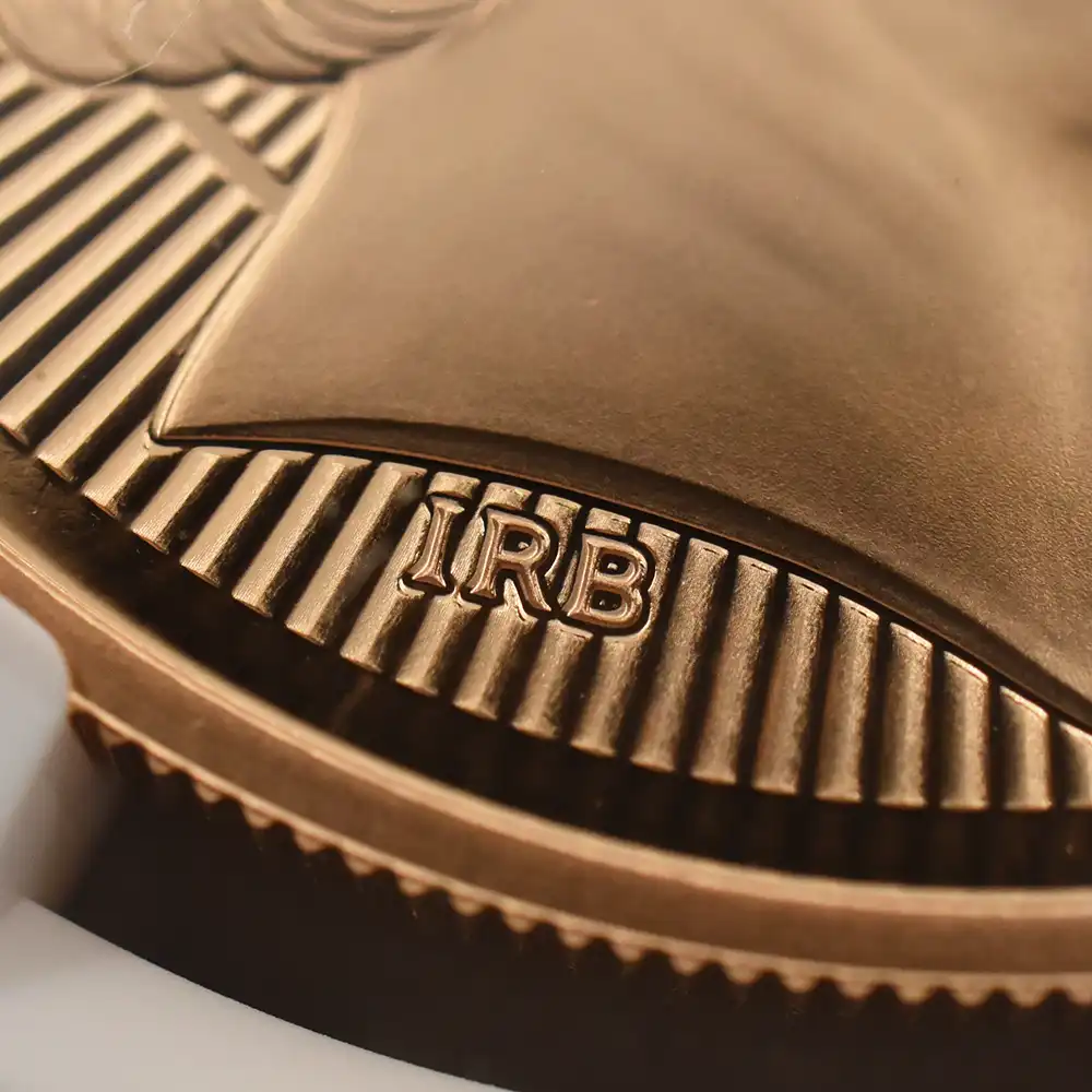 モダンコイン12：7078 イギリス 2026 チャールズ3世 エリザベス2世のコイン肖像シリーズ 第四弾 5ポンド金貨 発行即日鑑定品 NGC PF70UC 箱付き