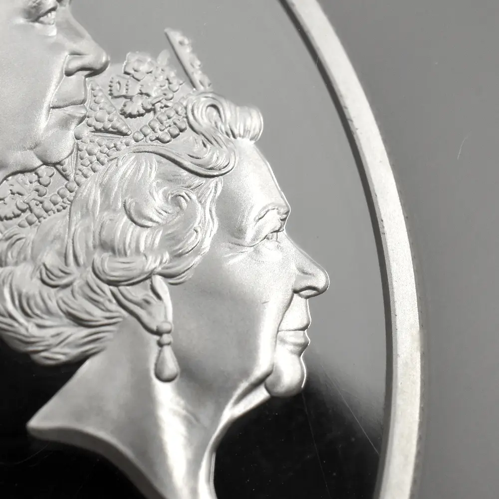 モダンコイン8：7119 イギリス 2015 エリザベス2世 最長在位記念 10ポンド5オンス銀貨 ファースト500ストラック NGC PF69UC